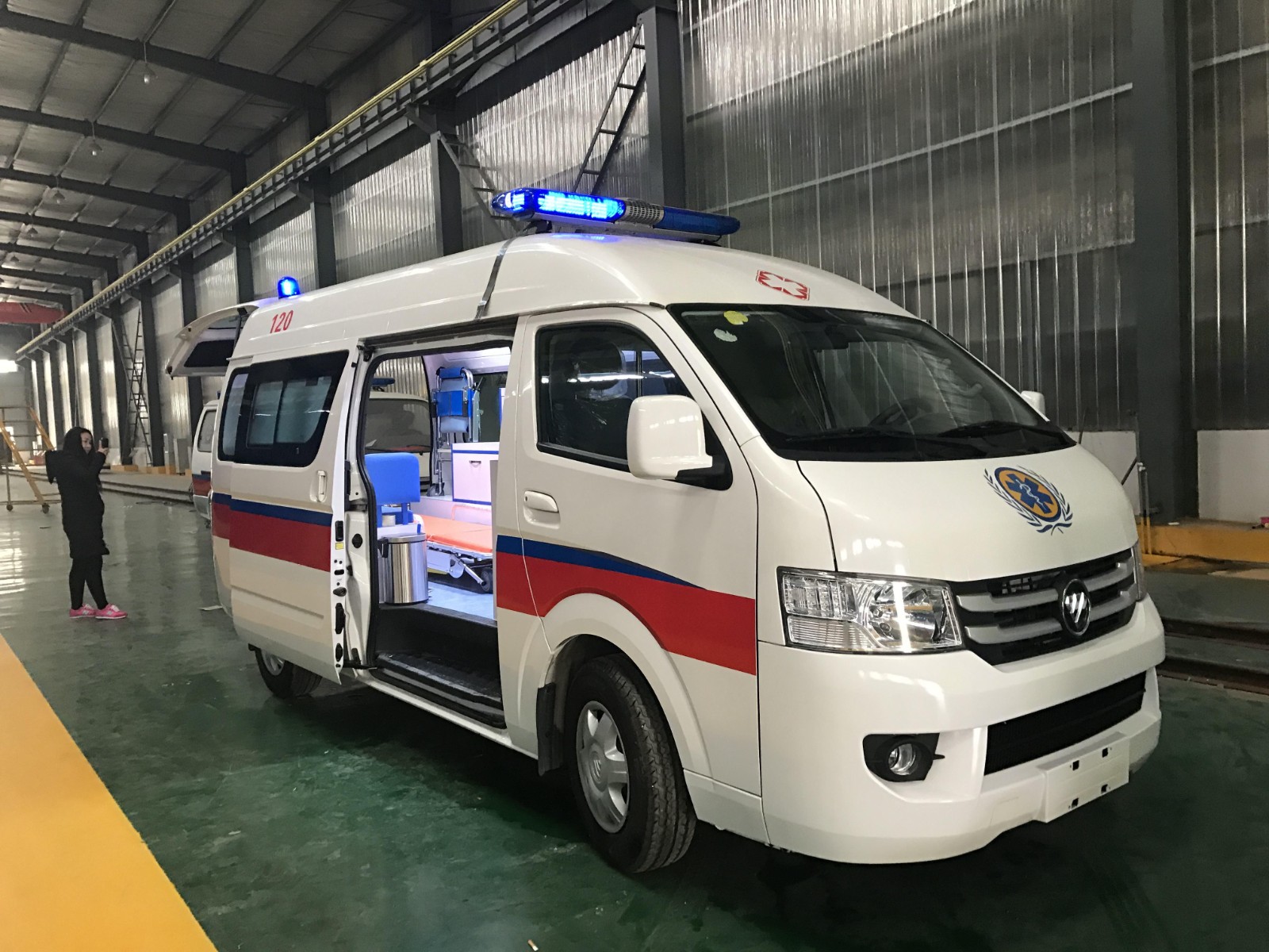 平舆县救护车转院