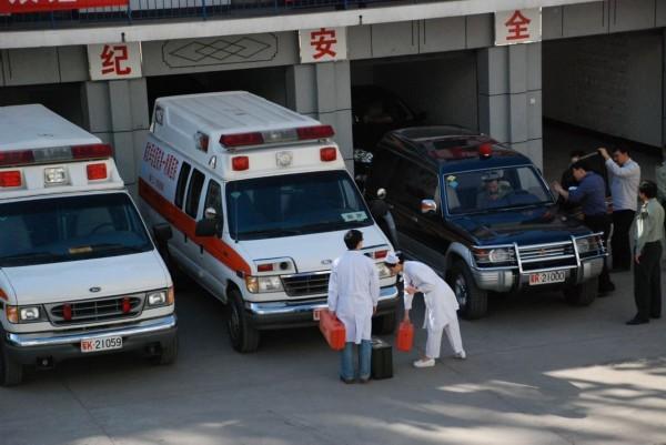 平舆县救护车转院